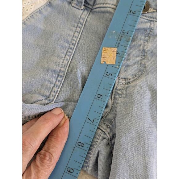 So Life Girls Denim Shortswith White Lacey Details Medium Stonewash Size 16 - Picture 3 of 9